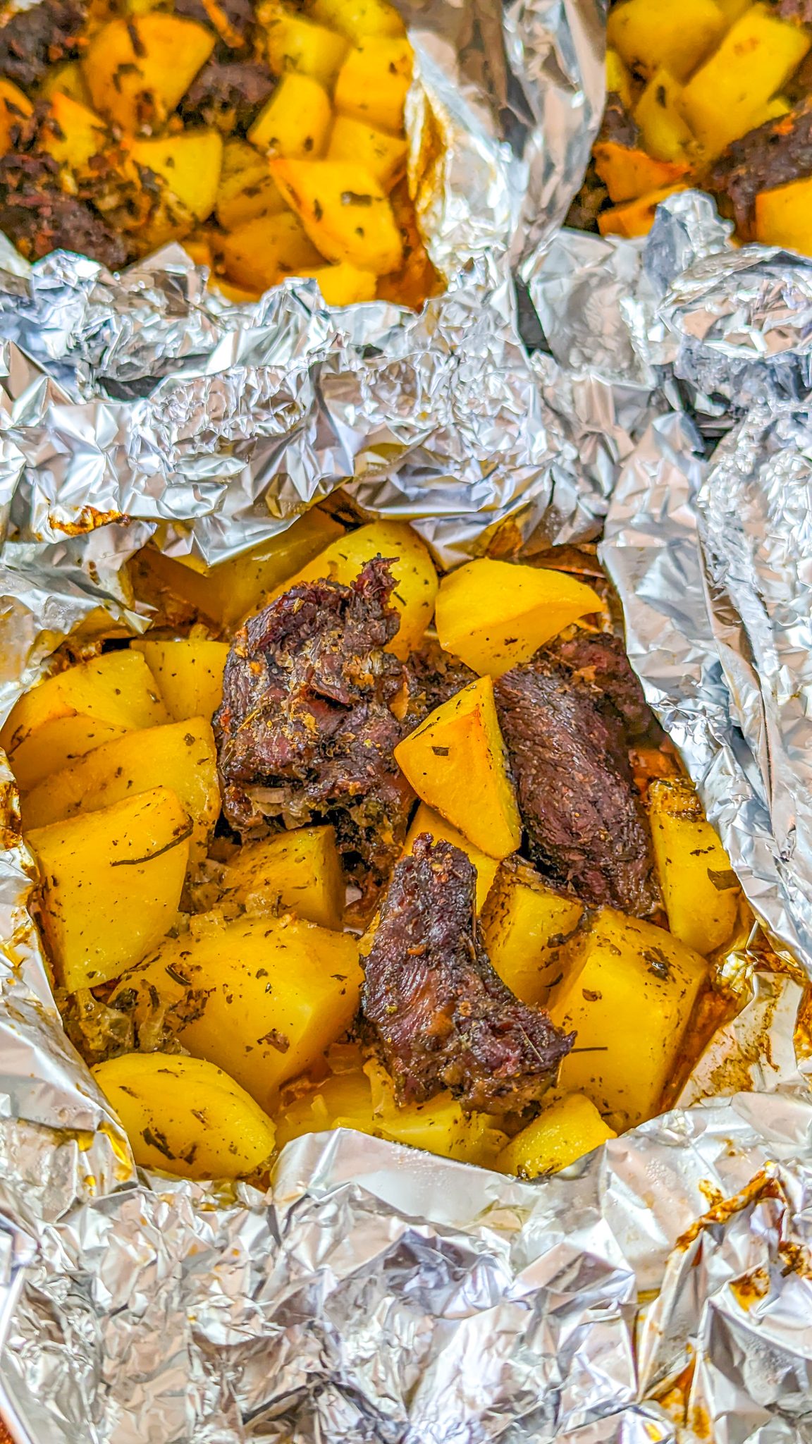 Garlic Steak and Potato Foil Packets - From Gate To Plate