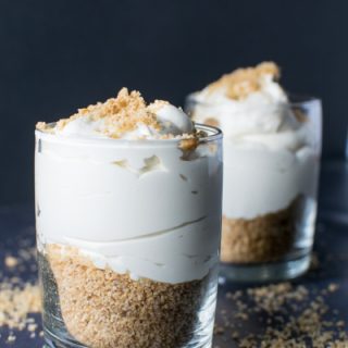 Mini No Bake Eggnog Cheesecake 